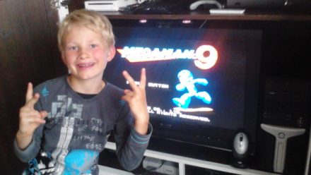 David blir skolad i Retrospelande