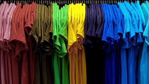 Rösta på din favorit t-shirt! (AVSLUTAD)